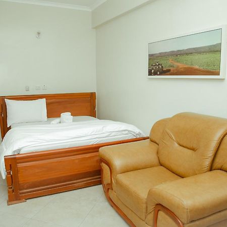 Fq Hotel Dar-es-Salaam Eksteriør bilde